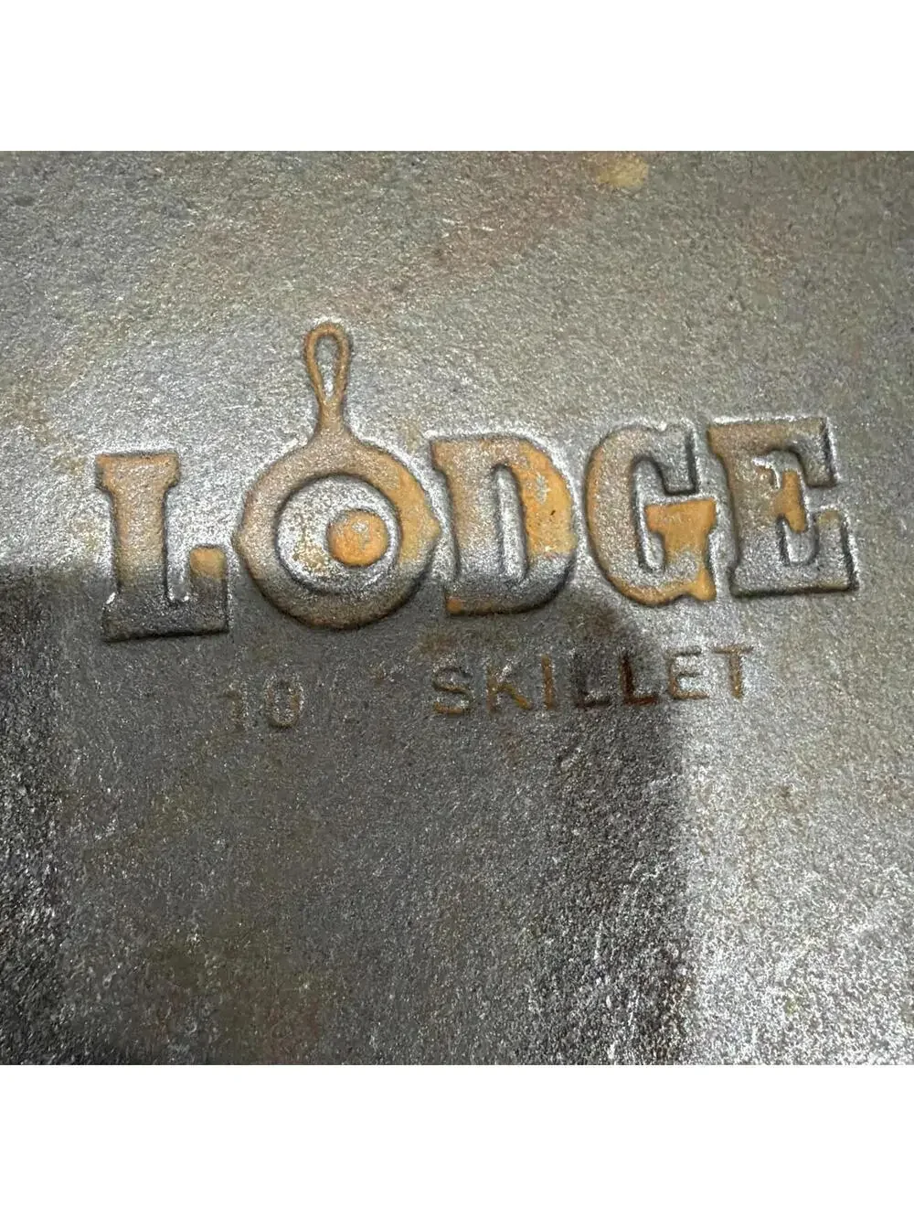 Vintage Three Notch Lodge 8SK Cast Iron Skillet USA D2 8SK 10 1/2